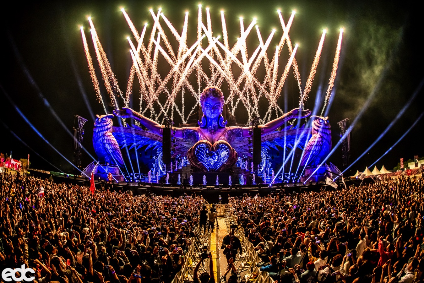 五楼自拍
文化传媒有限公司